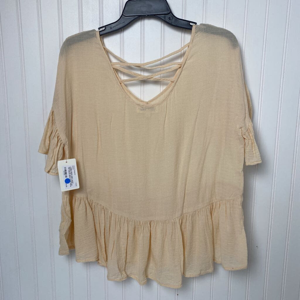 RUFFLED TOP