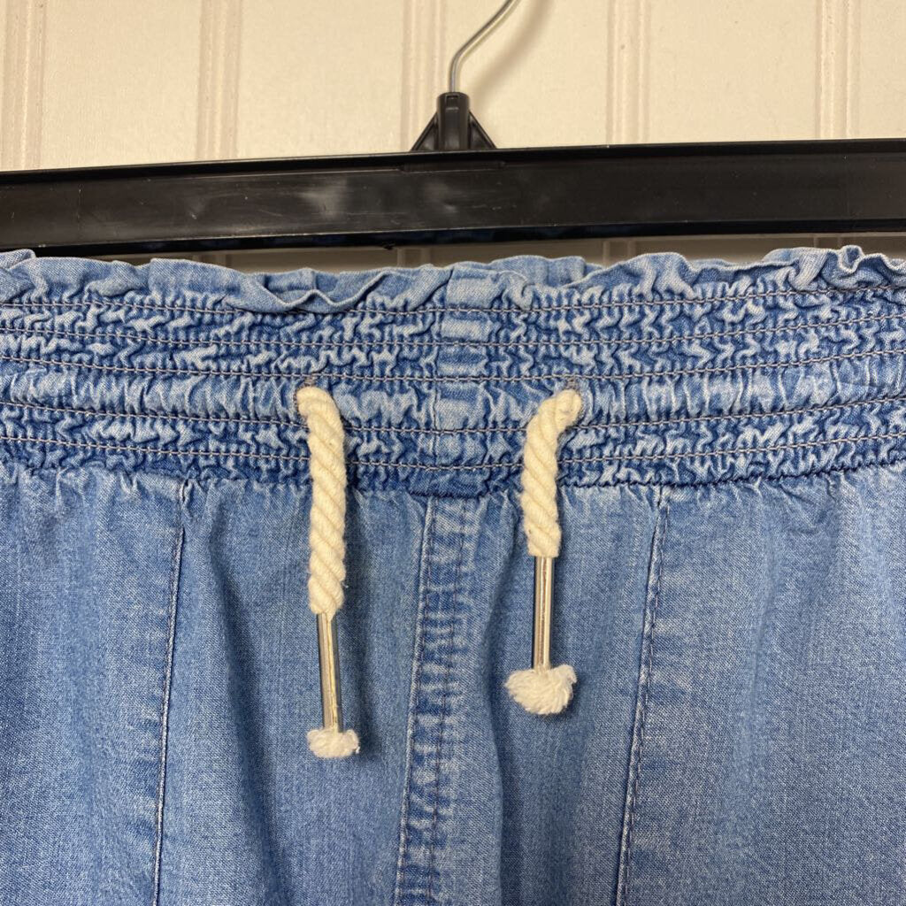 DRAWSTRING SHORTS