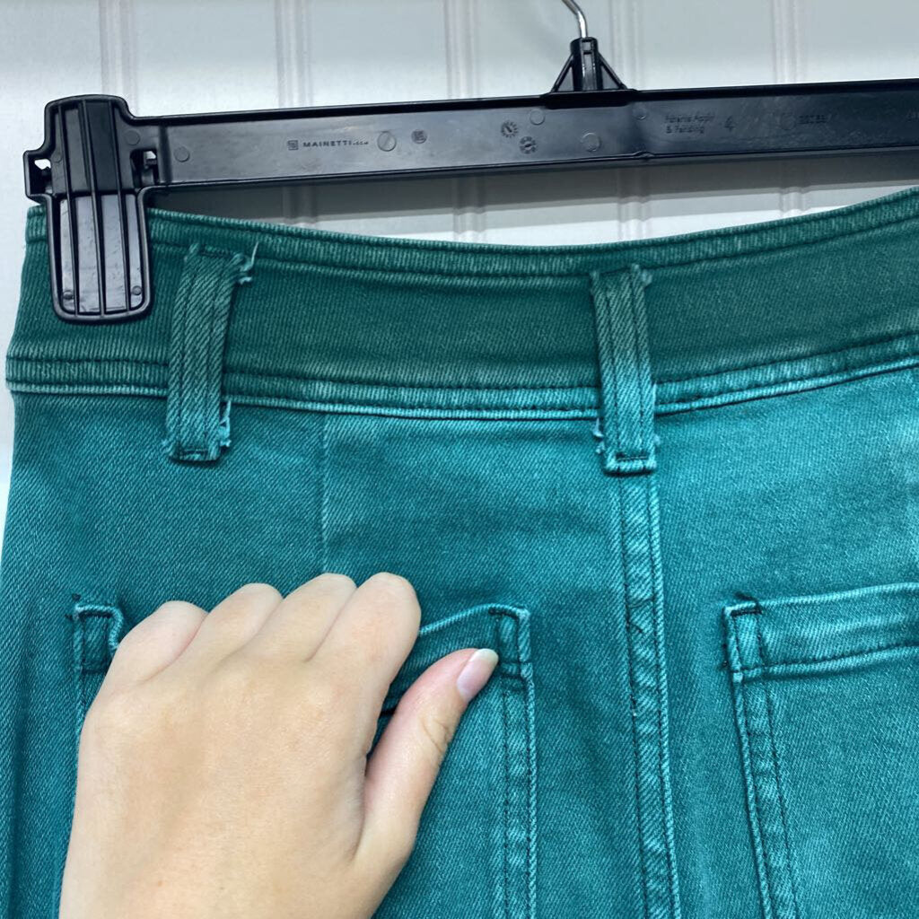 FLARED JEANS