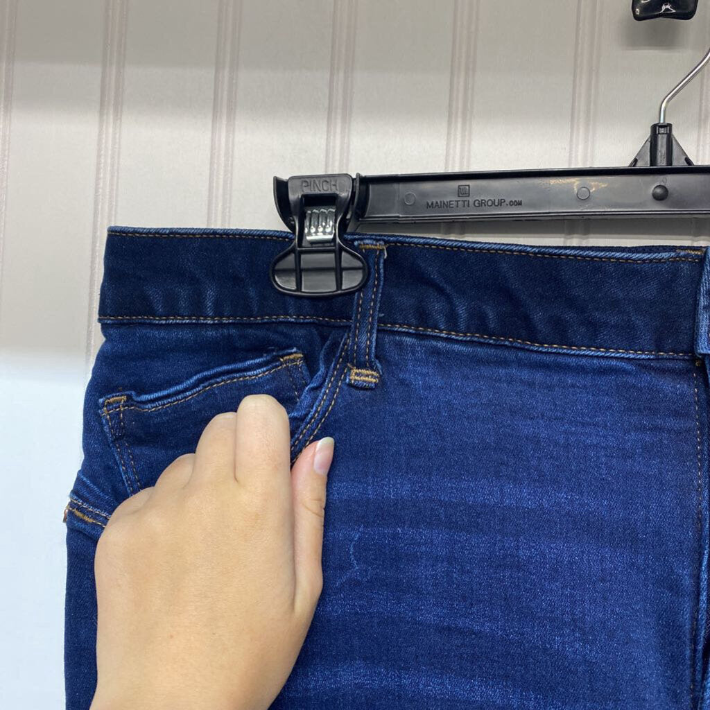 DARK BLUE JEANS