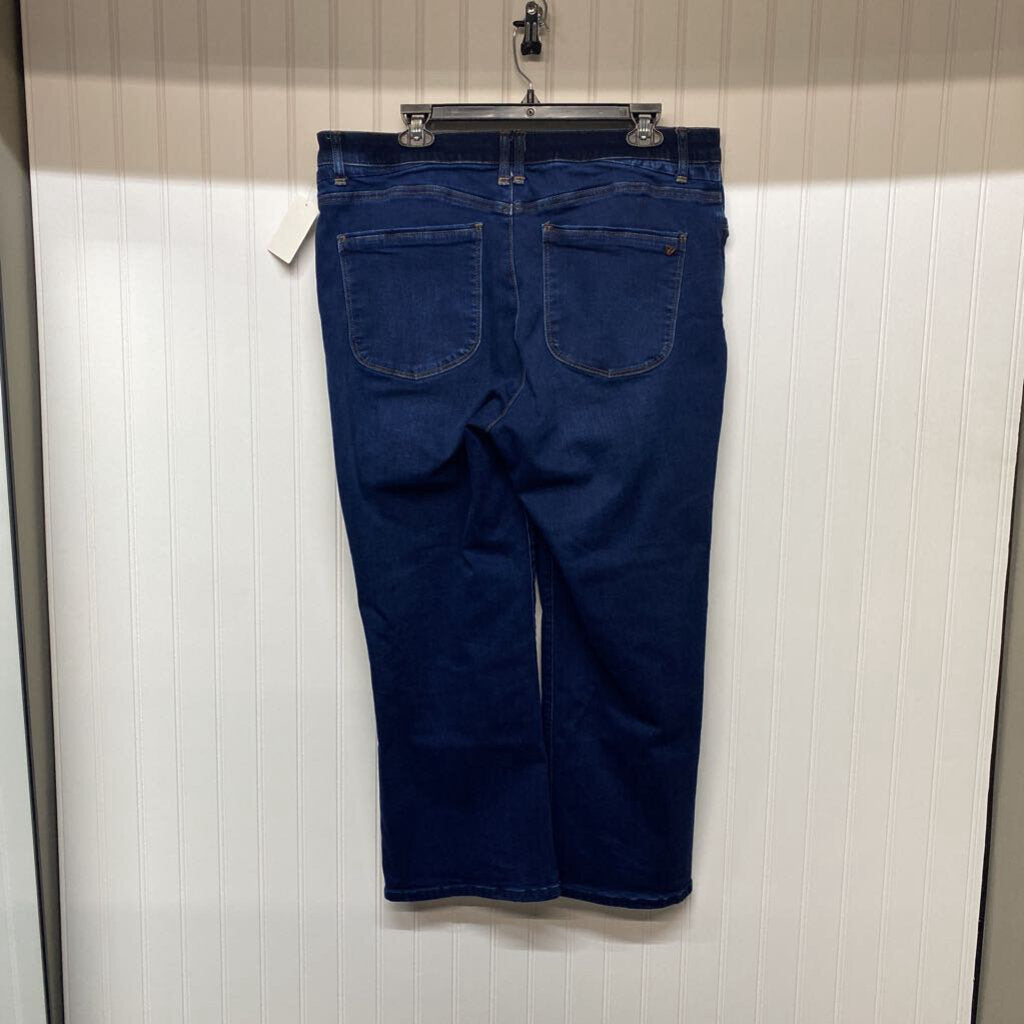 DARK BLUE JEANS