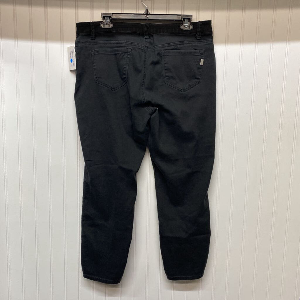 BLACK JEANS
