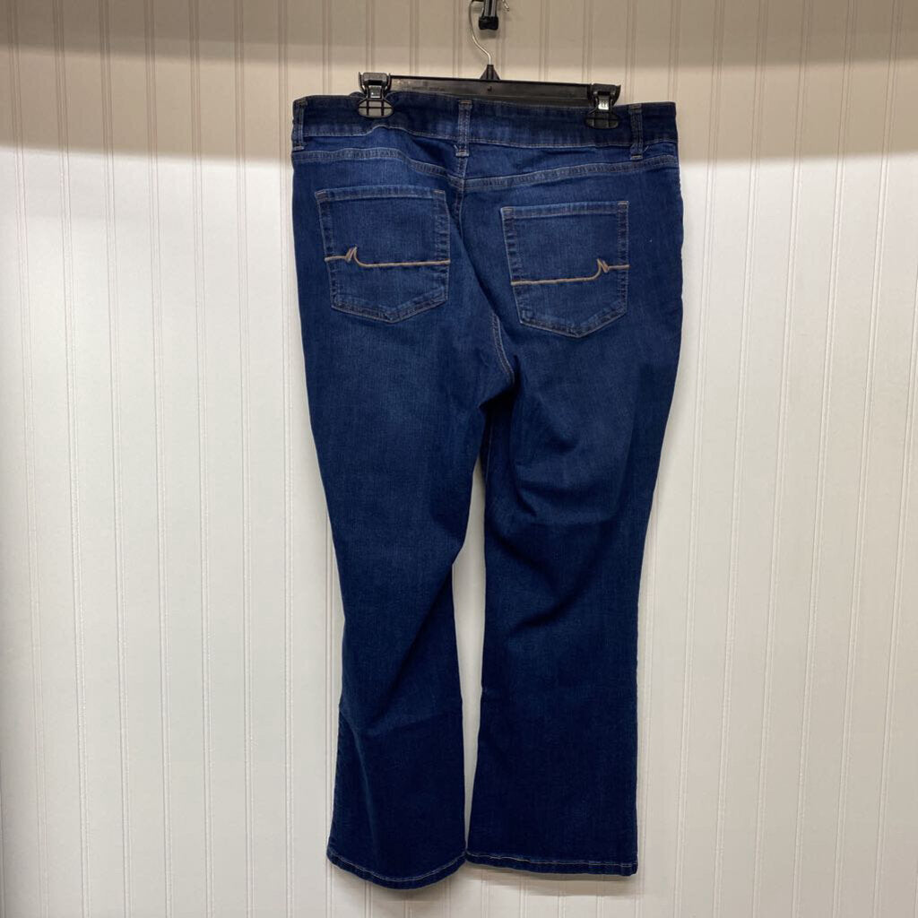 SLIM MID RISE BOOT CUT