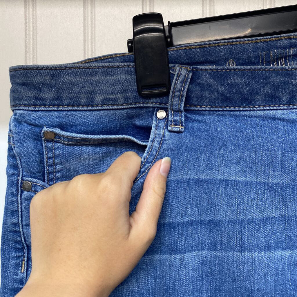 DENIM JEANS