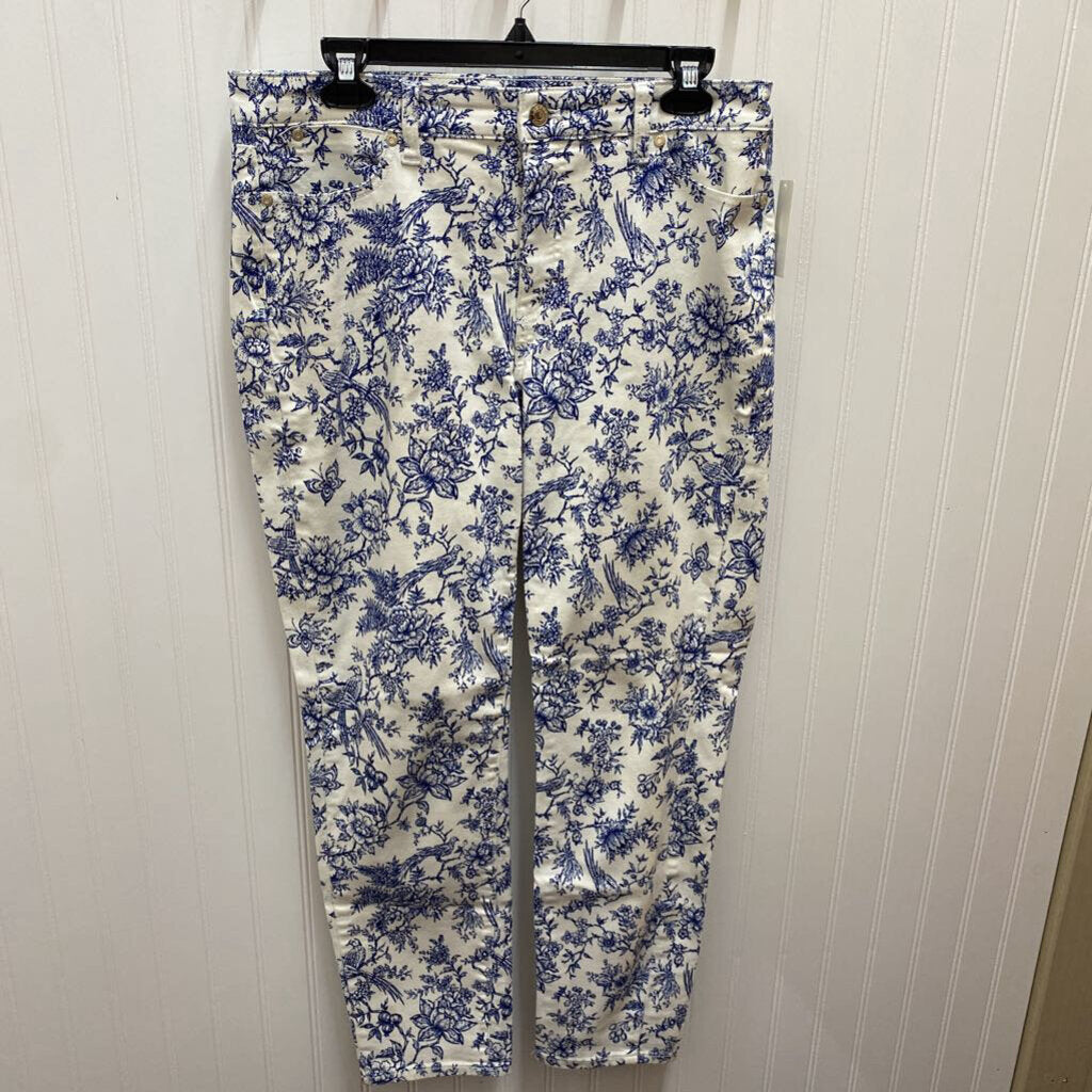 ANKLE LENGTH JEANS