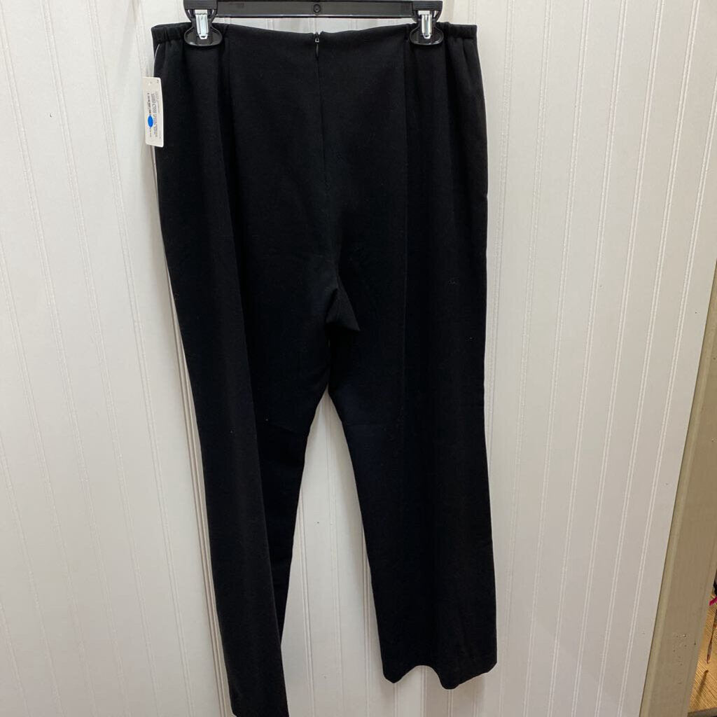 WIDE LEGGED W/BACK ZIPPER