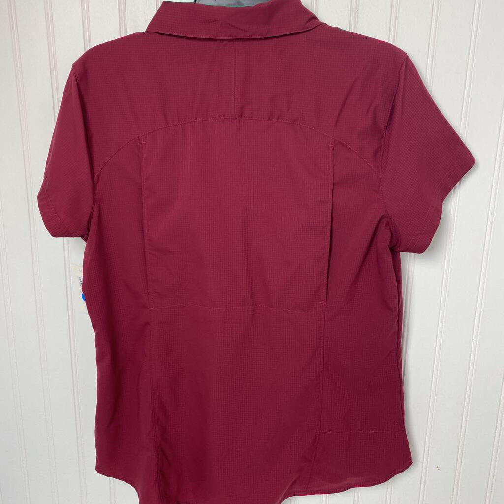 SHORT SLEEVE BUTTON UP SHIRT