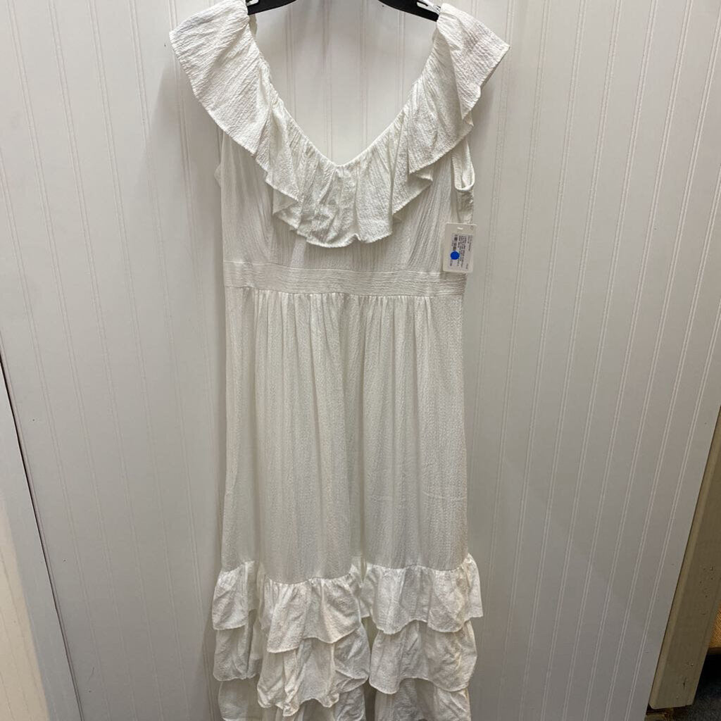 SLEEVLESS RUFFLED LONG DRESS