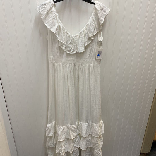 SLEEVLESS RUFFLED LONG DRESS