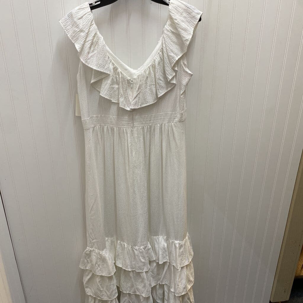 SLEEVLESS RUFFLED LONG DRESS