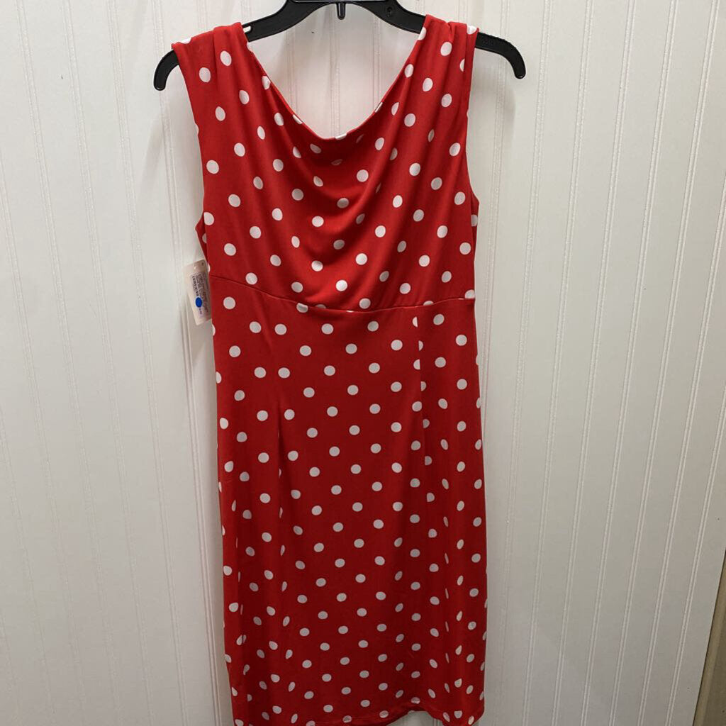 GATHERED WAIST SLEEVLESS DRESS