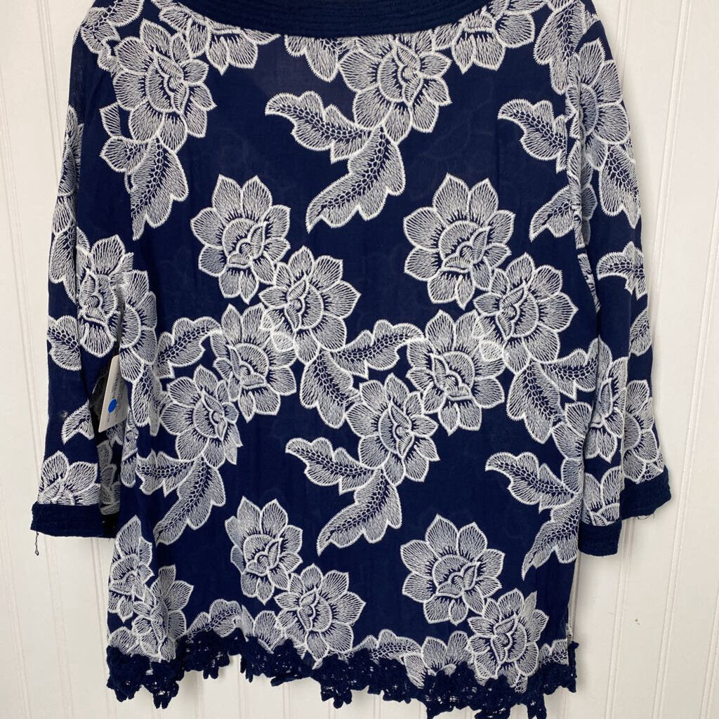 LONG SLEEVED V NECK