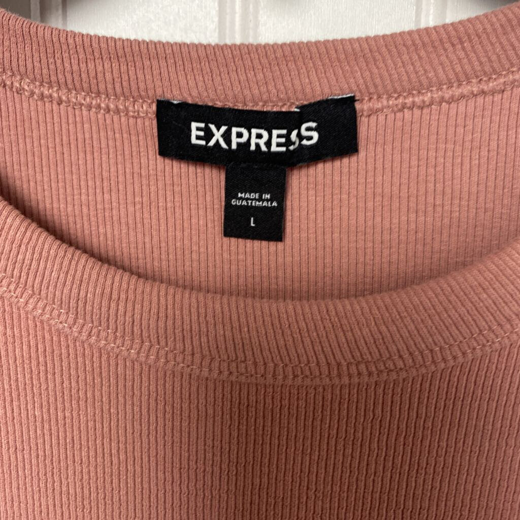 RUFFELD SLEEVED TOP