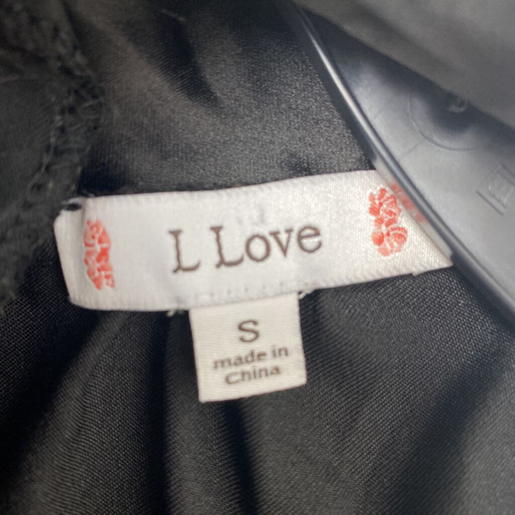 HIGH NECK SATIN SLEEVLESS