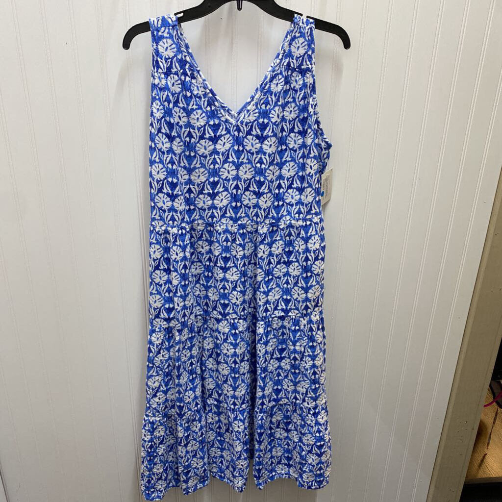V NECK SLEEVELESS LONG DRESS