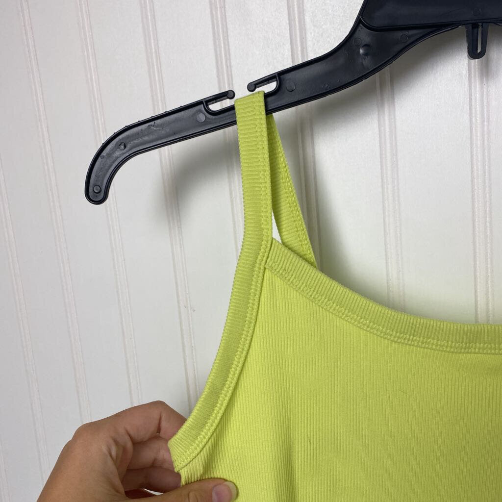 RIBBED TANK TOP