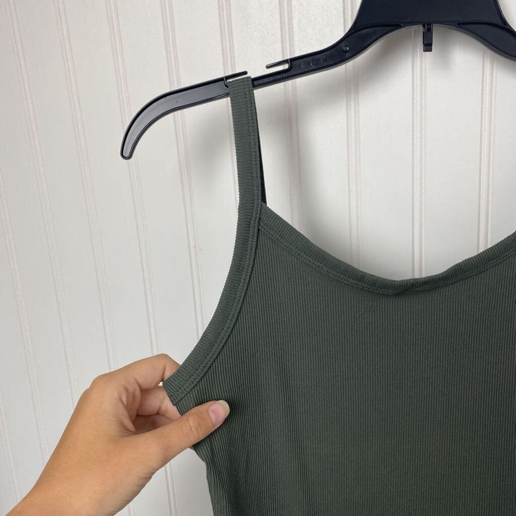 RIBBED TANK TOP