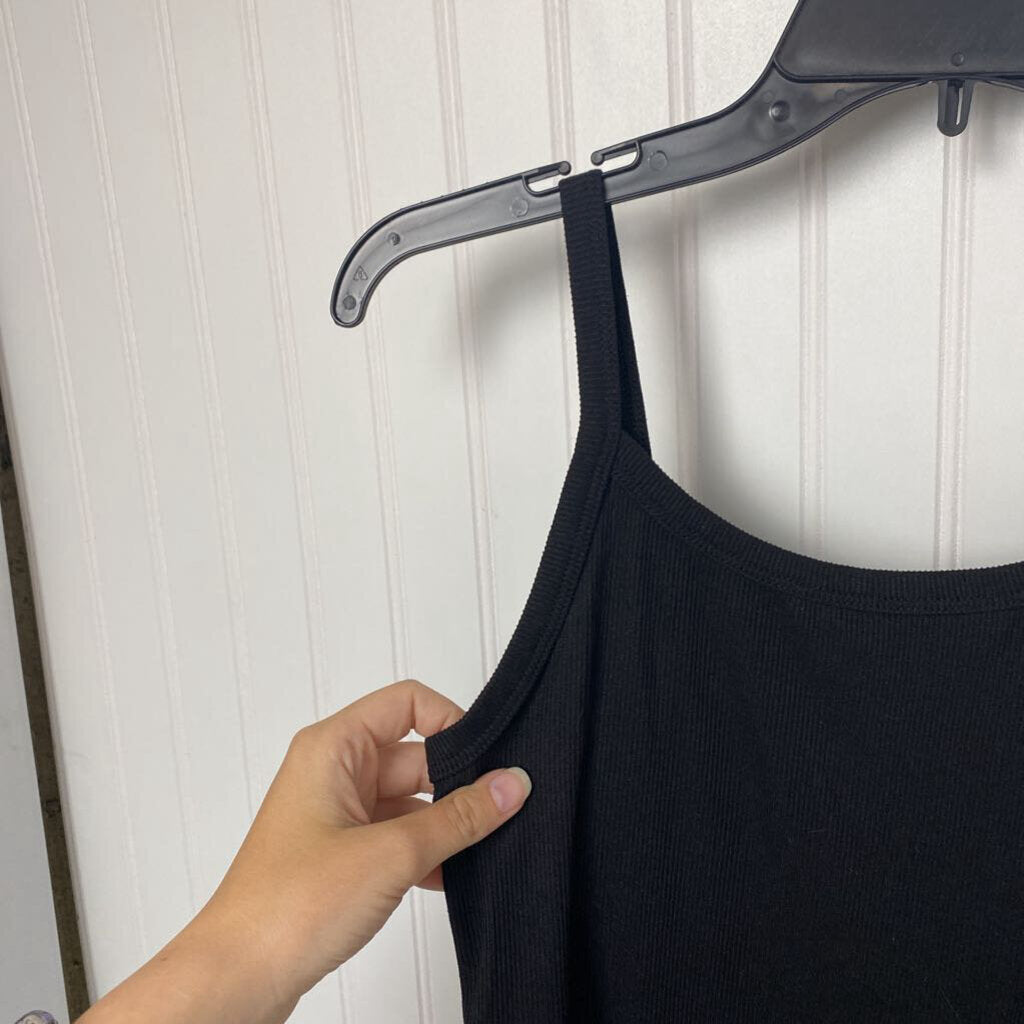 RIBBED TANK TOP