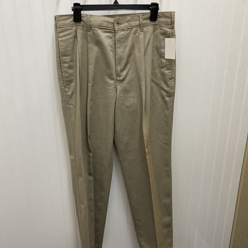 PLEATED KHAKIS PANTS