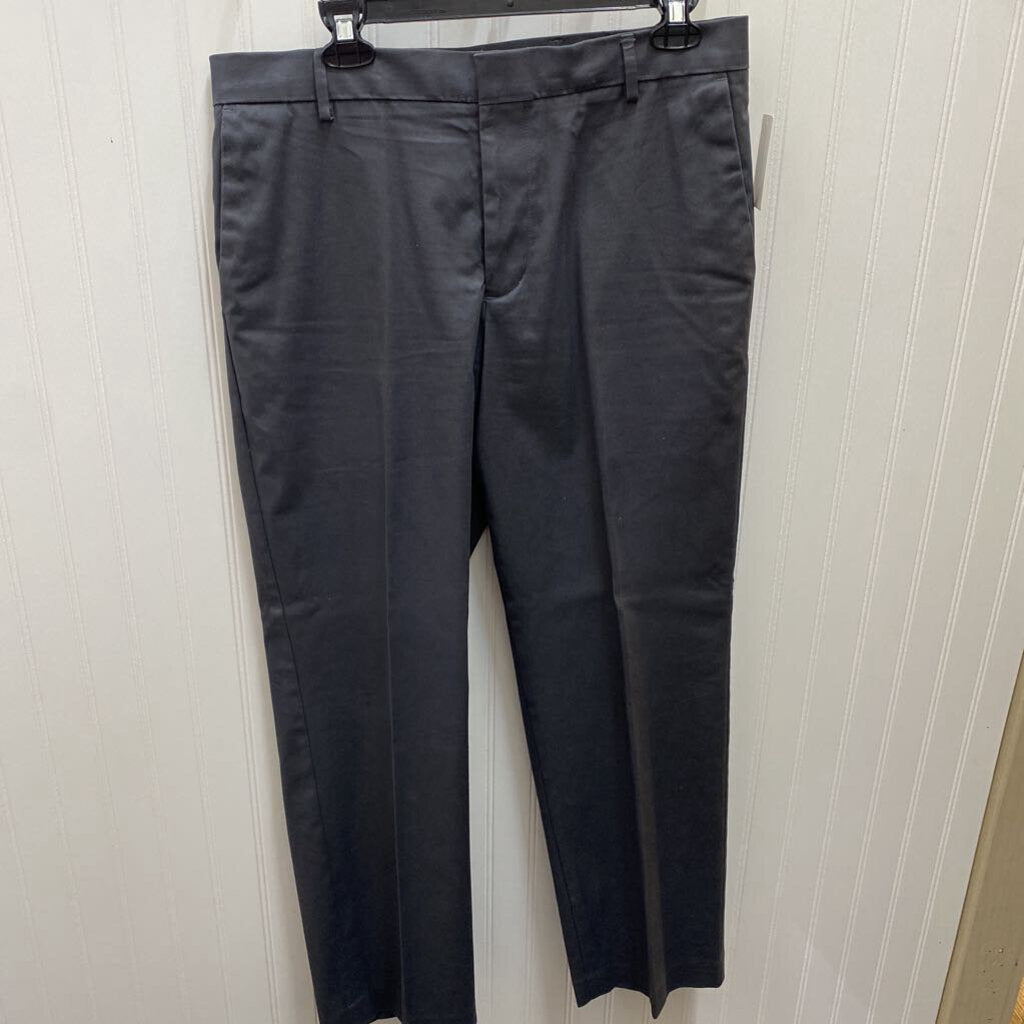 FLAT FRONT KHAKIS