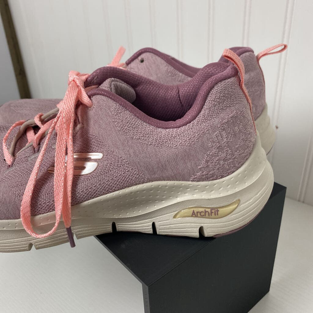 LADIES TENNIS SHOES