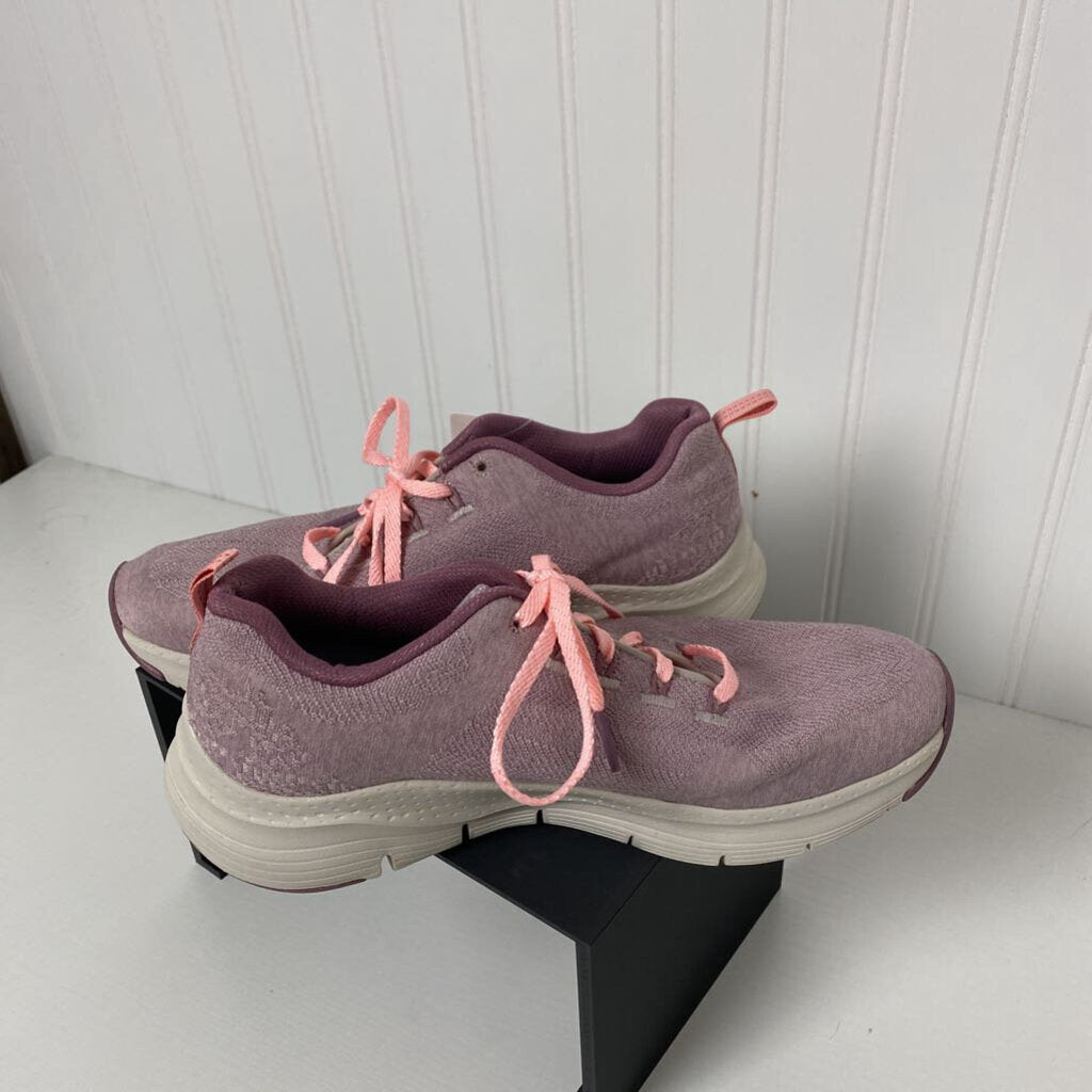 LADIES TENNIS SHOES