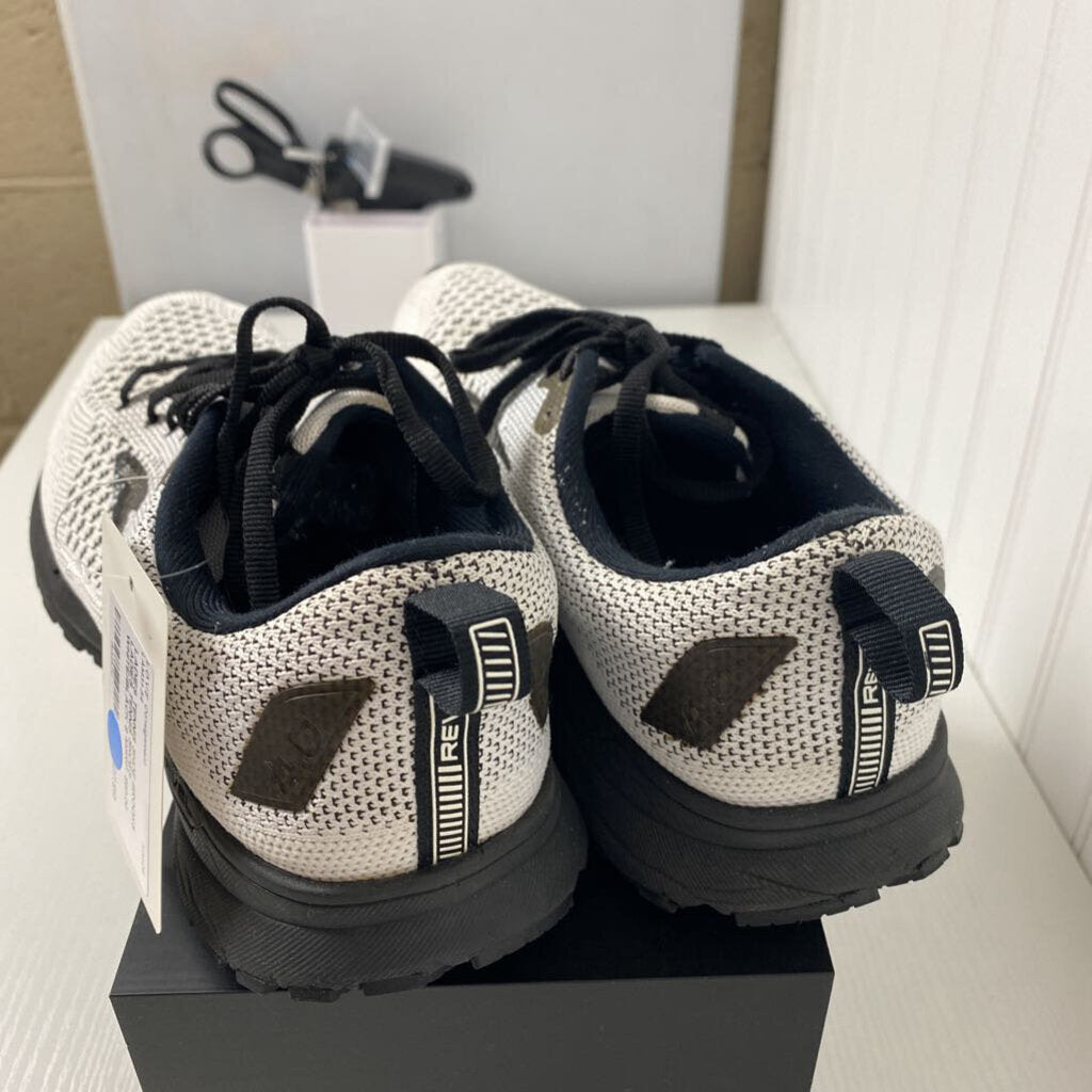 LADIES TENNIS SHOES