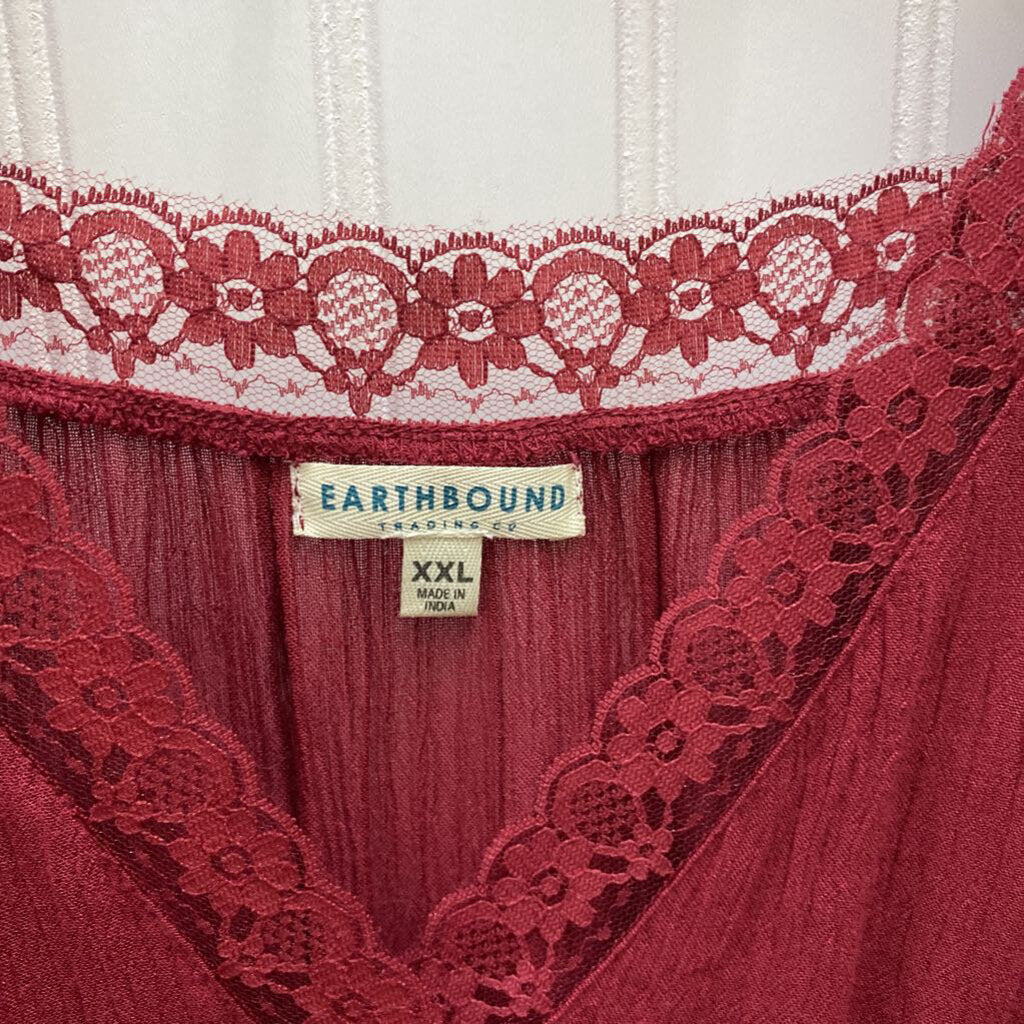 V NECK WITH LACE SLEEVLESS