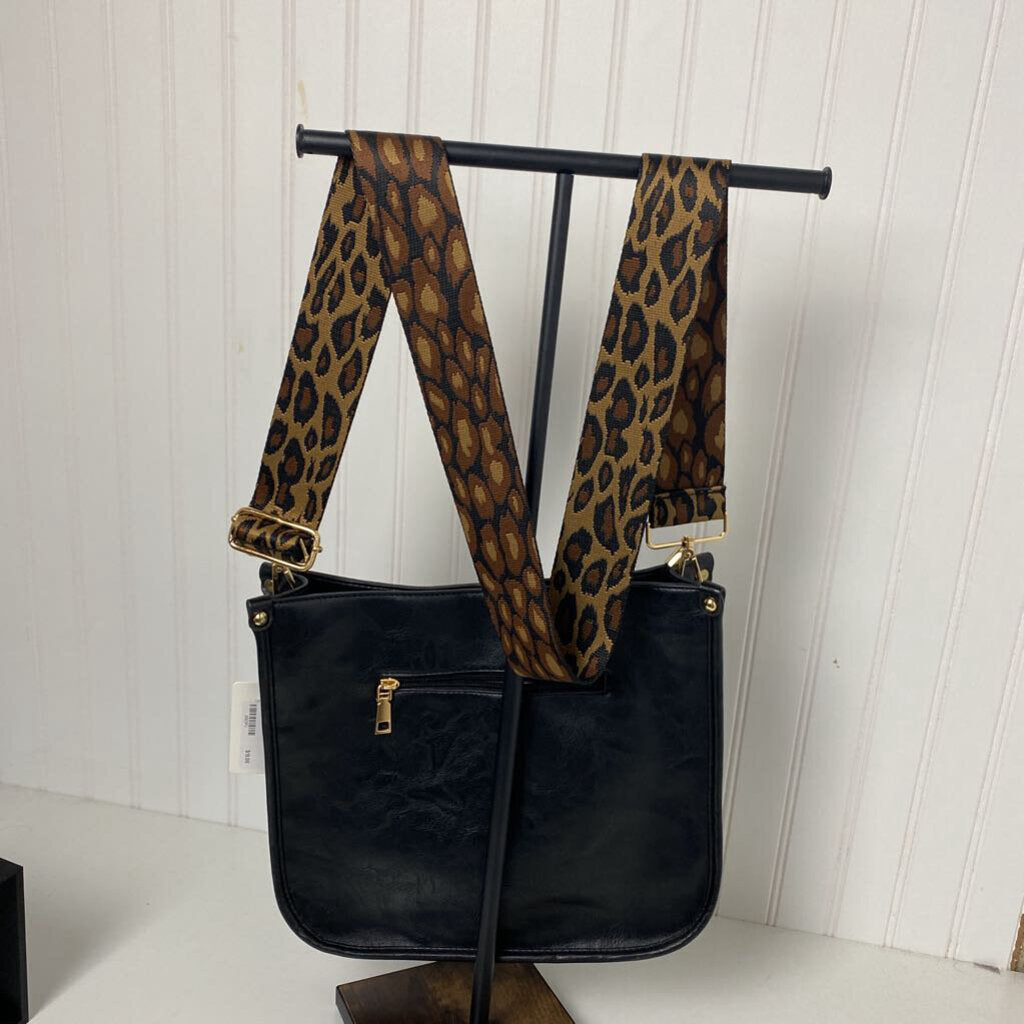 CROSS BODY PURSE