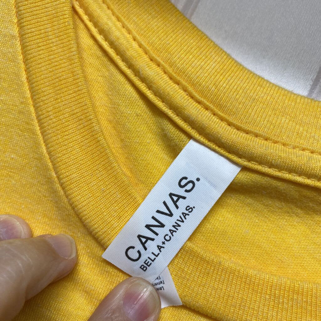 GRAPHIC TEE