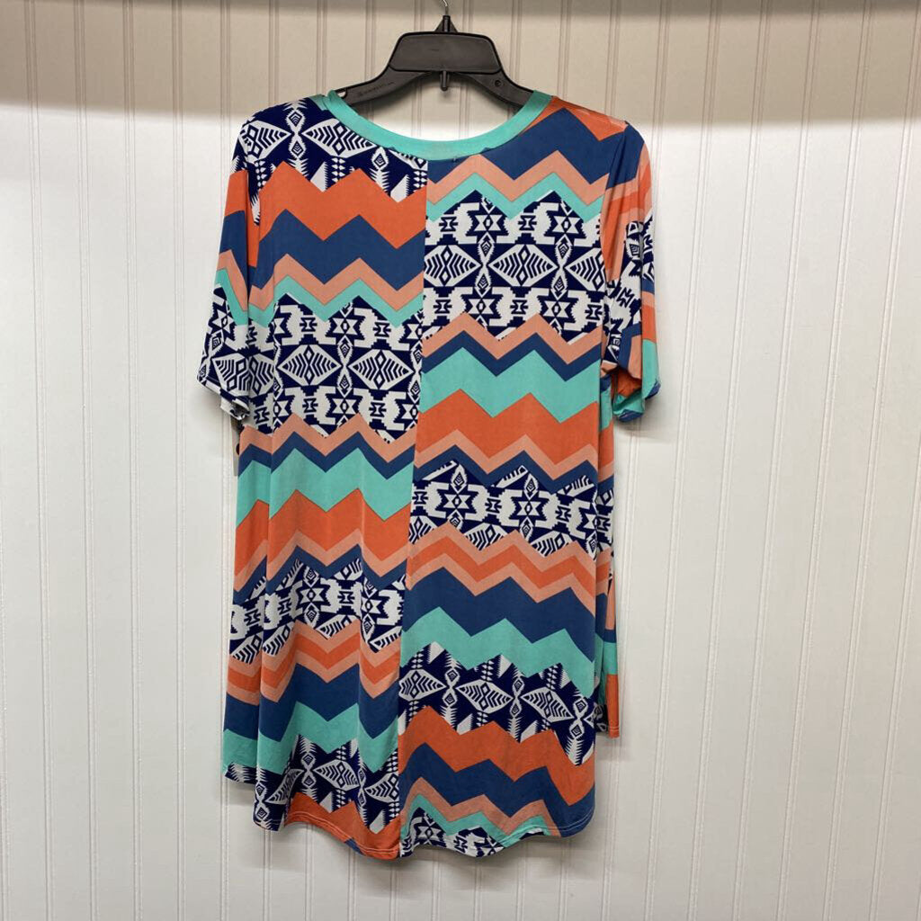 SHORT SLEEVE TOP
