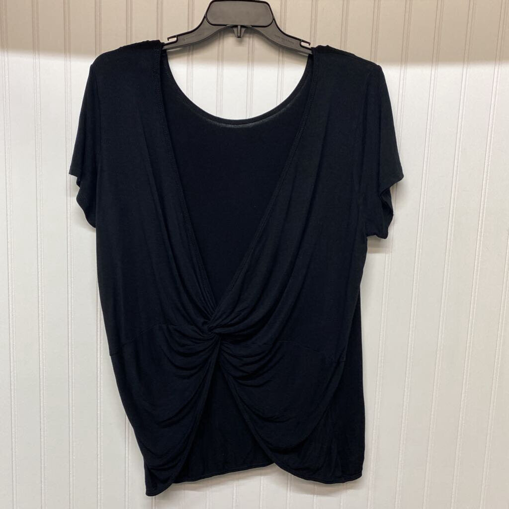 SHORT SLEEVE TOP
