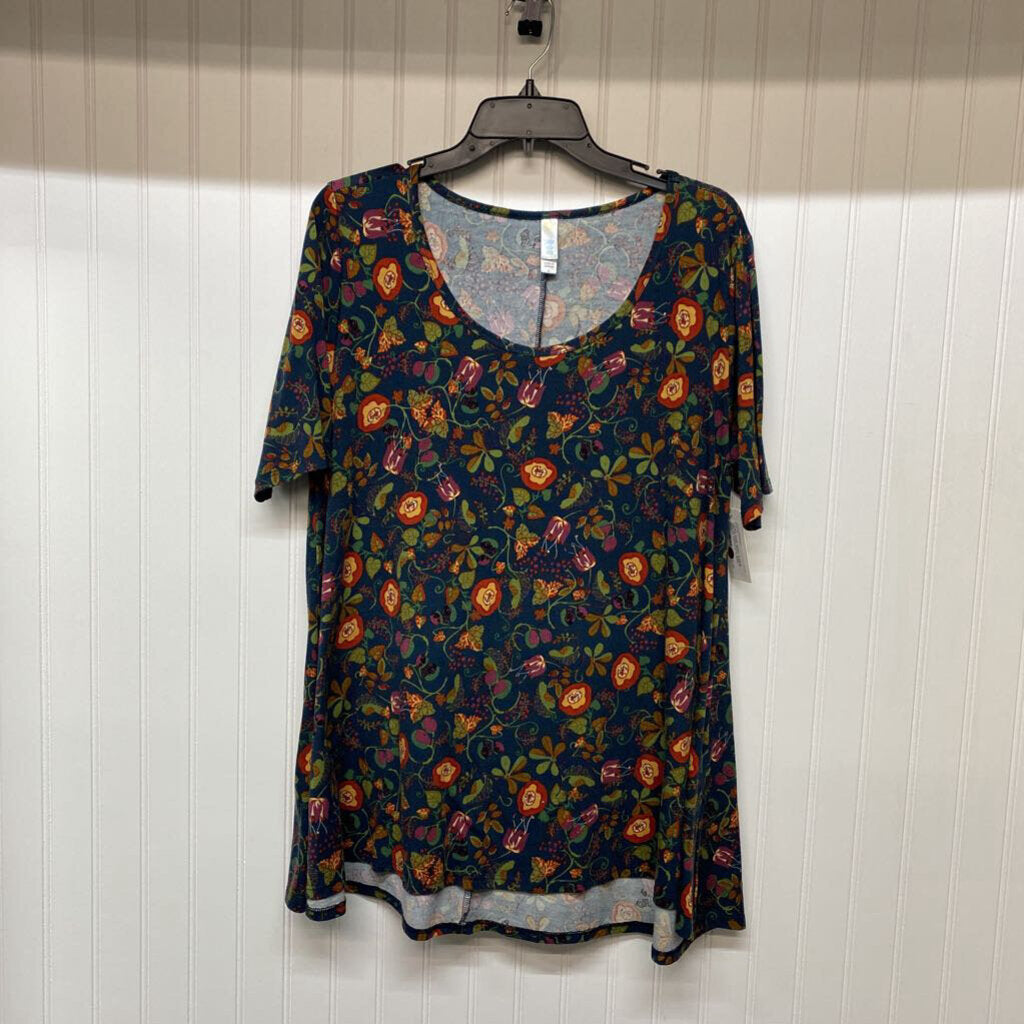 SHORT SLEEVE PRINTED TOP
