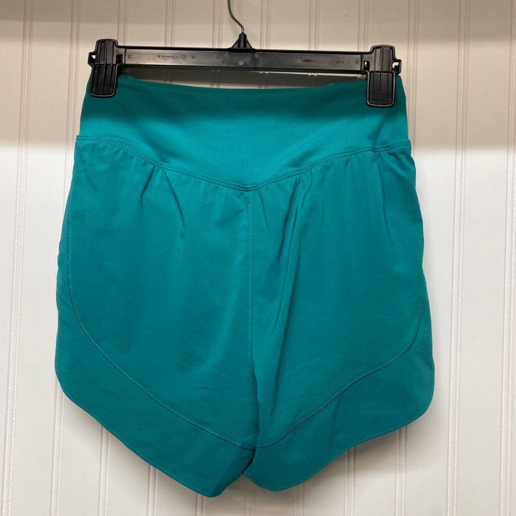HIGH WAISTED FLOWY ATHLETIC SHORTS