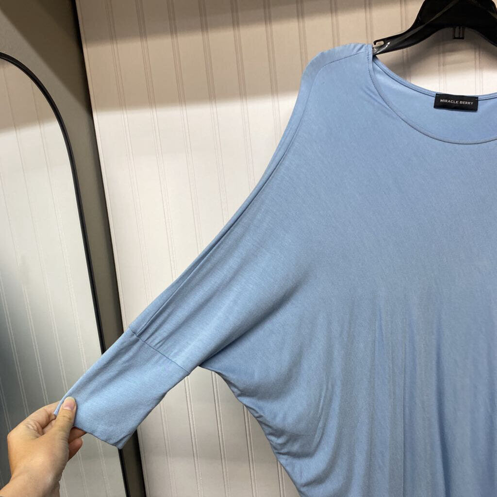 LONG SLEEVE FITTED LONG DRESS