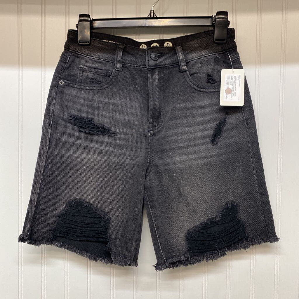 SUPER HIGH RISE DISTRESSED KNEE LENGTH DENIM SHORTS