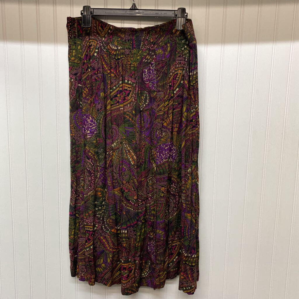 MID LENGTH LONG FLOWY SKIRT