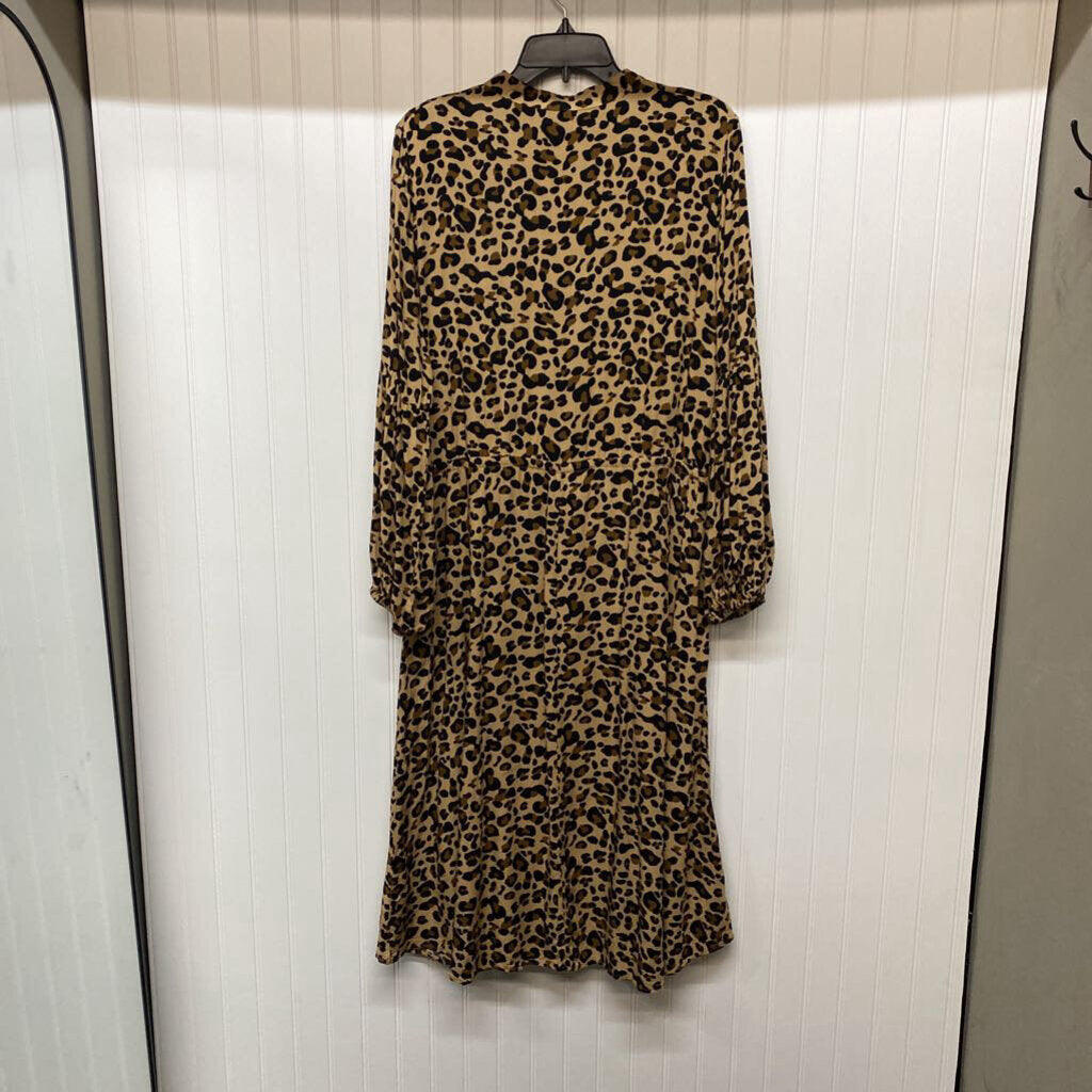 LONG SLEEVE CHEETAH PRINT DRESS