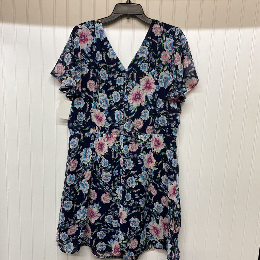 SHORT SLEEVE SHORT DRESS