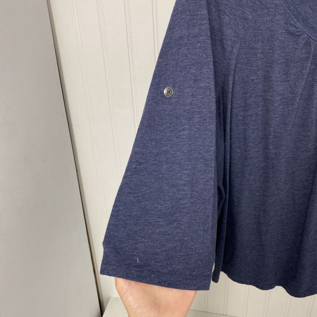 GATHERED NECKLINE 3/4 SLEEVED