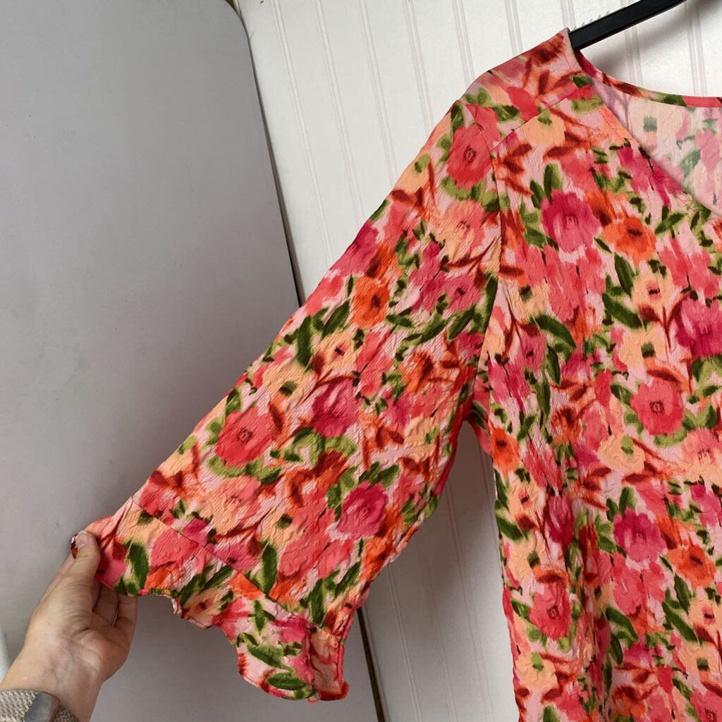 RUFFLED FLORAL