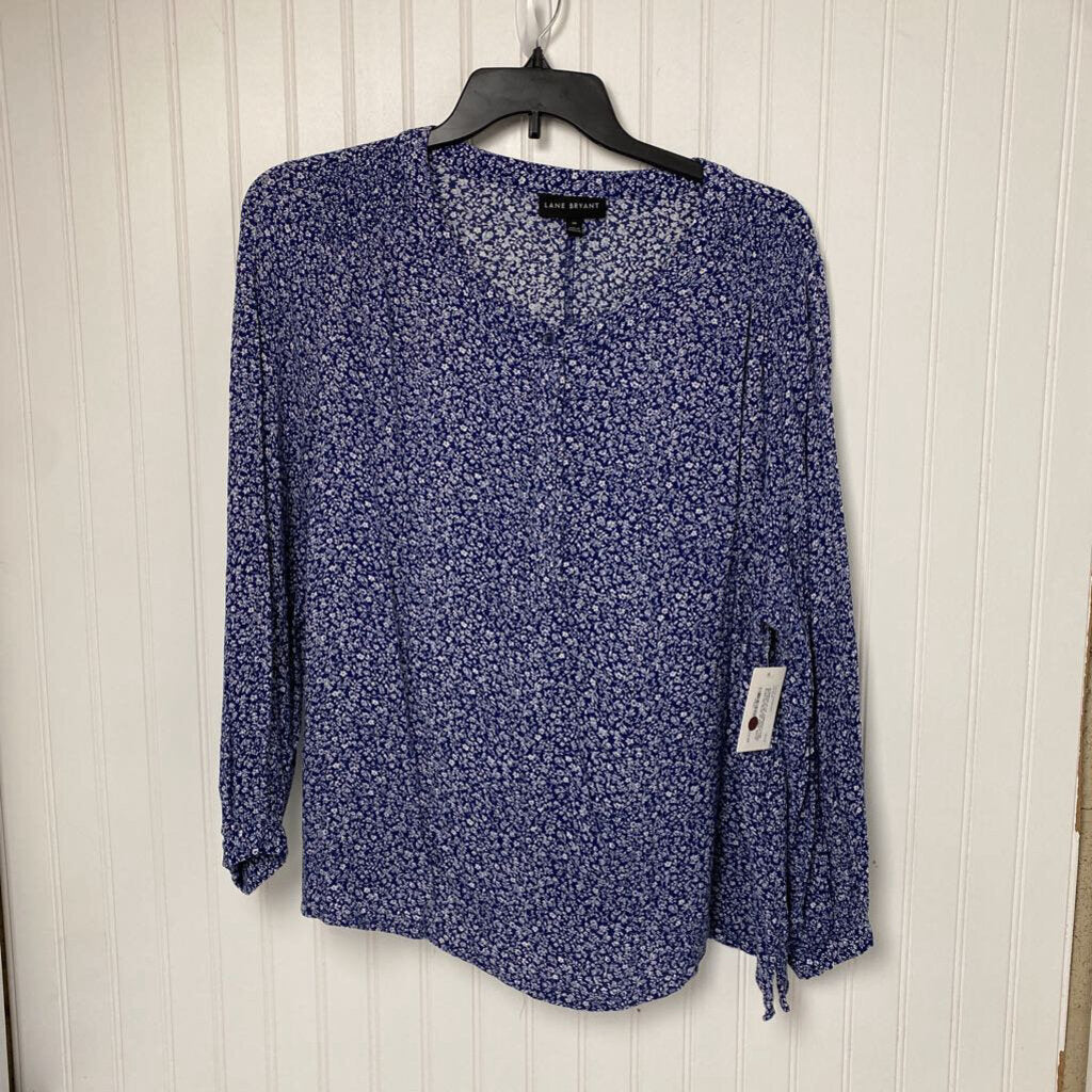 BLUE AND WHITE LONG SLEEVED