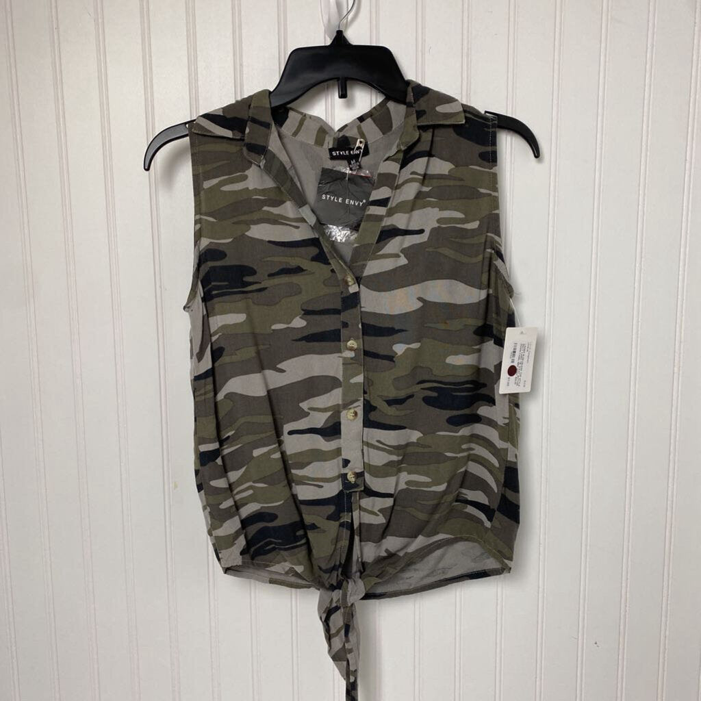 CAMO TIE WAIST BUTTON DOWN