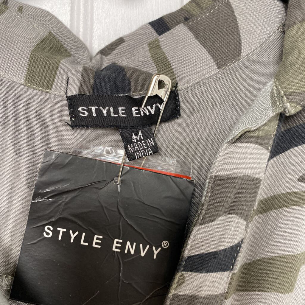 CAMO TIE WAIST BUTTON DOWN