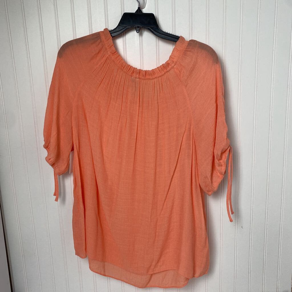GATHERED NECK LINE TOP