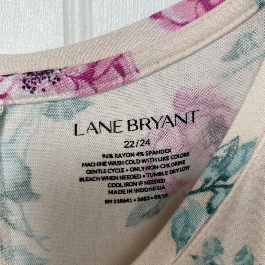 FLOWERED SLEEVLESS TOP
