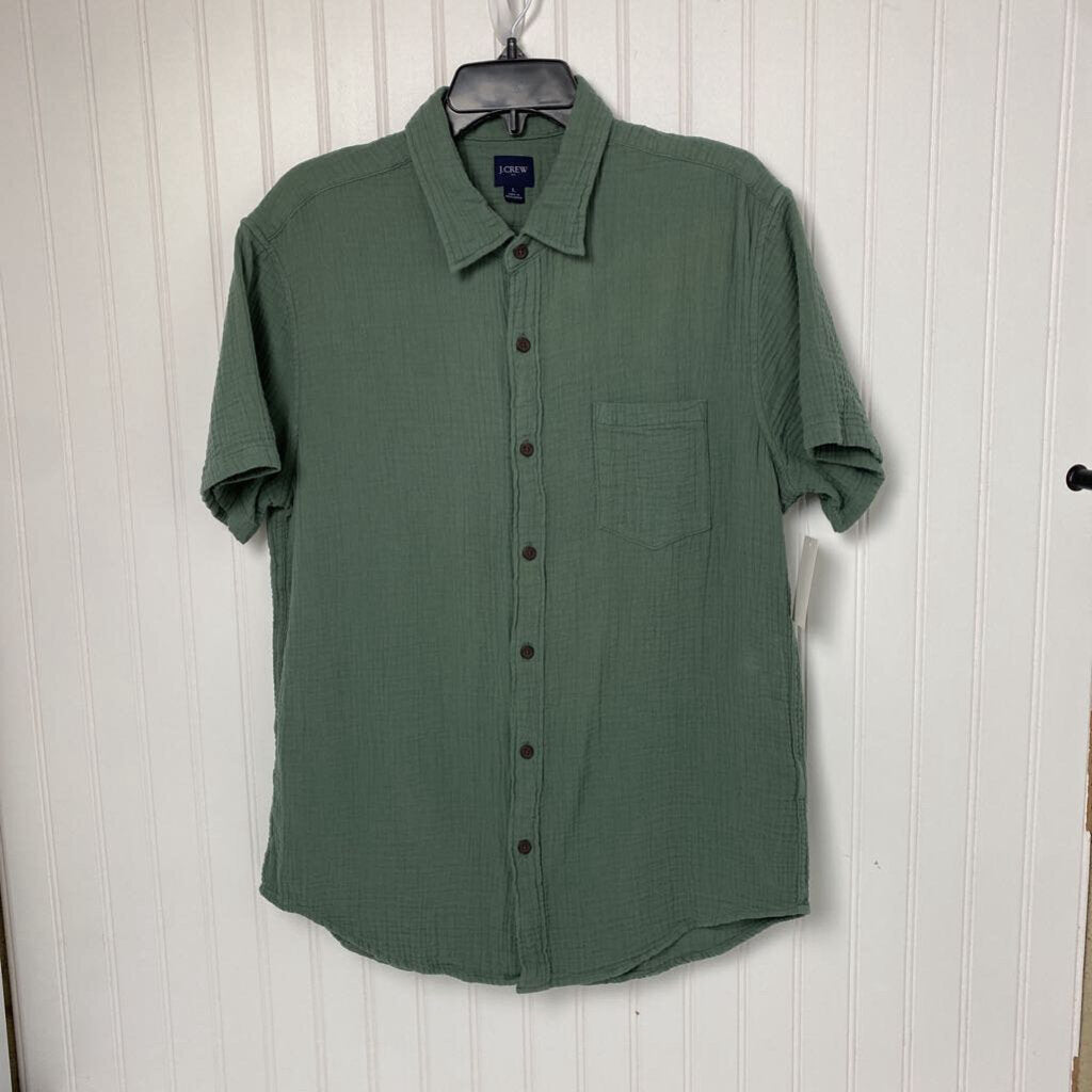 TEXTURED SHORT SLEEVED