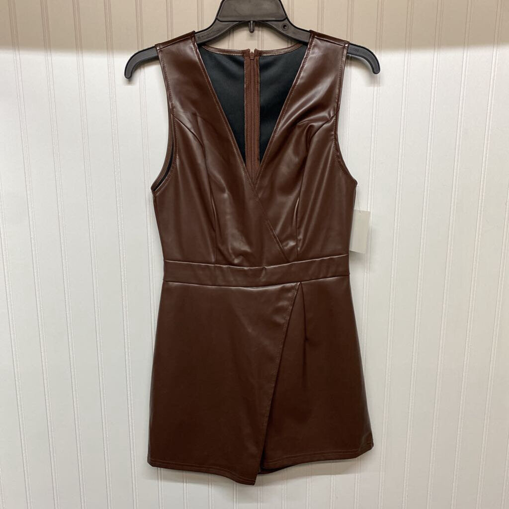 PLEATHER SHORT ROMPER