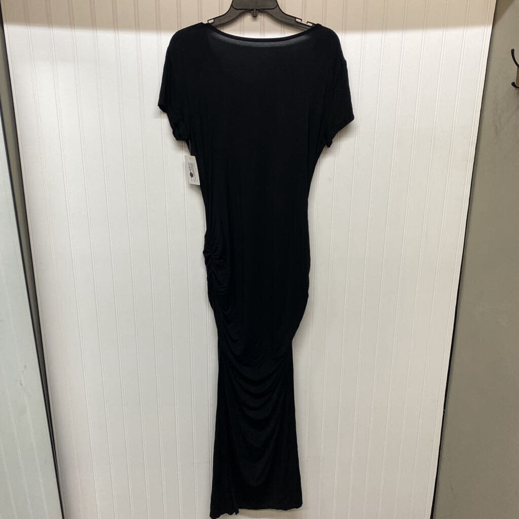 SLEEVLESS GATHERED DRESS