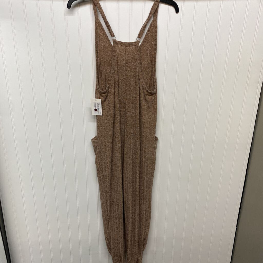 SLEEVLESS PANT ROMPER